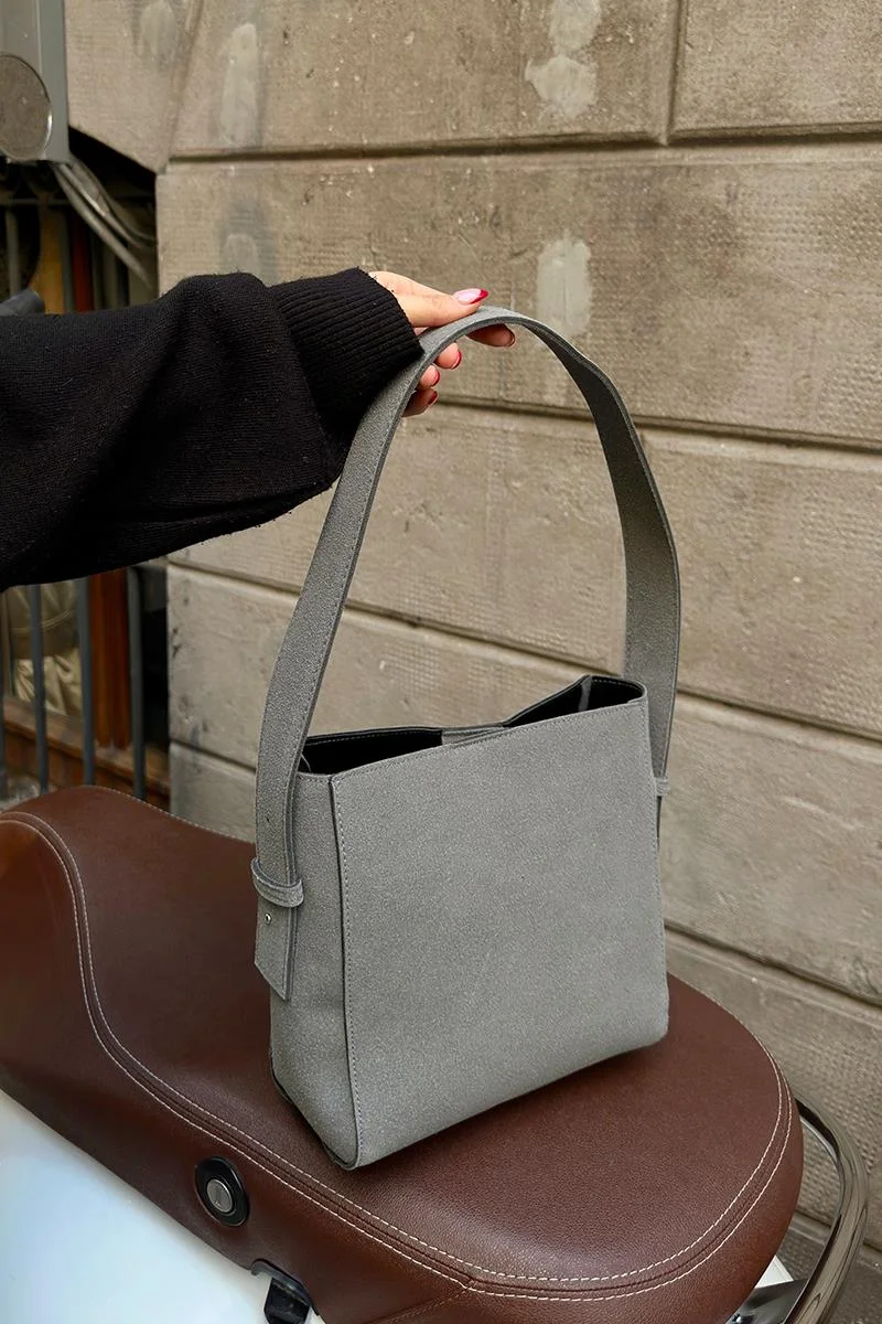 faux suede shoulder bag in anthracite