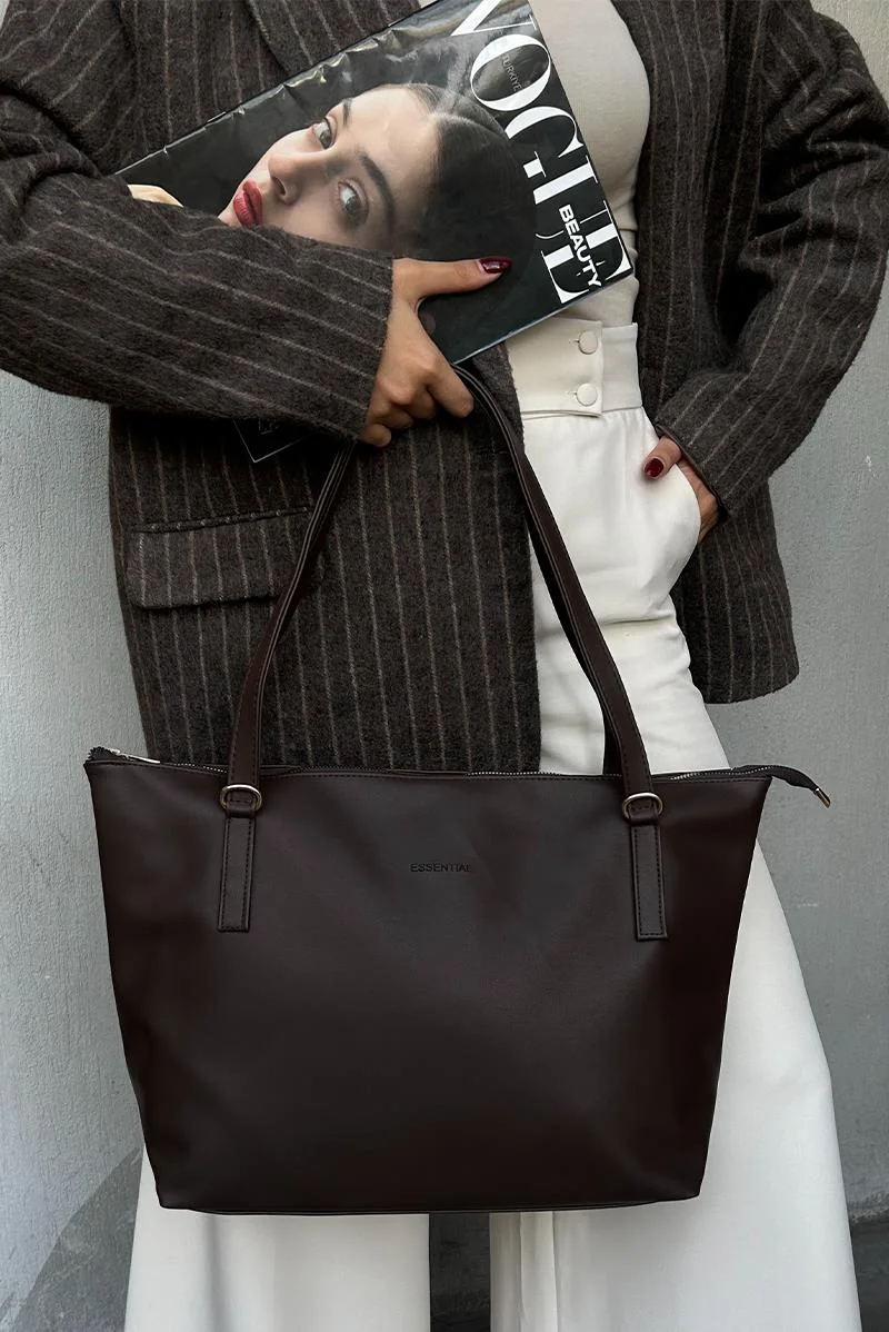 Faux Leather Shoulder Bag in dark brown