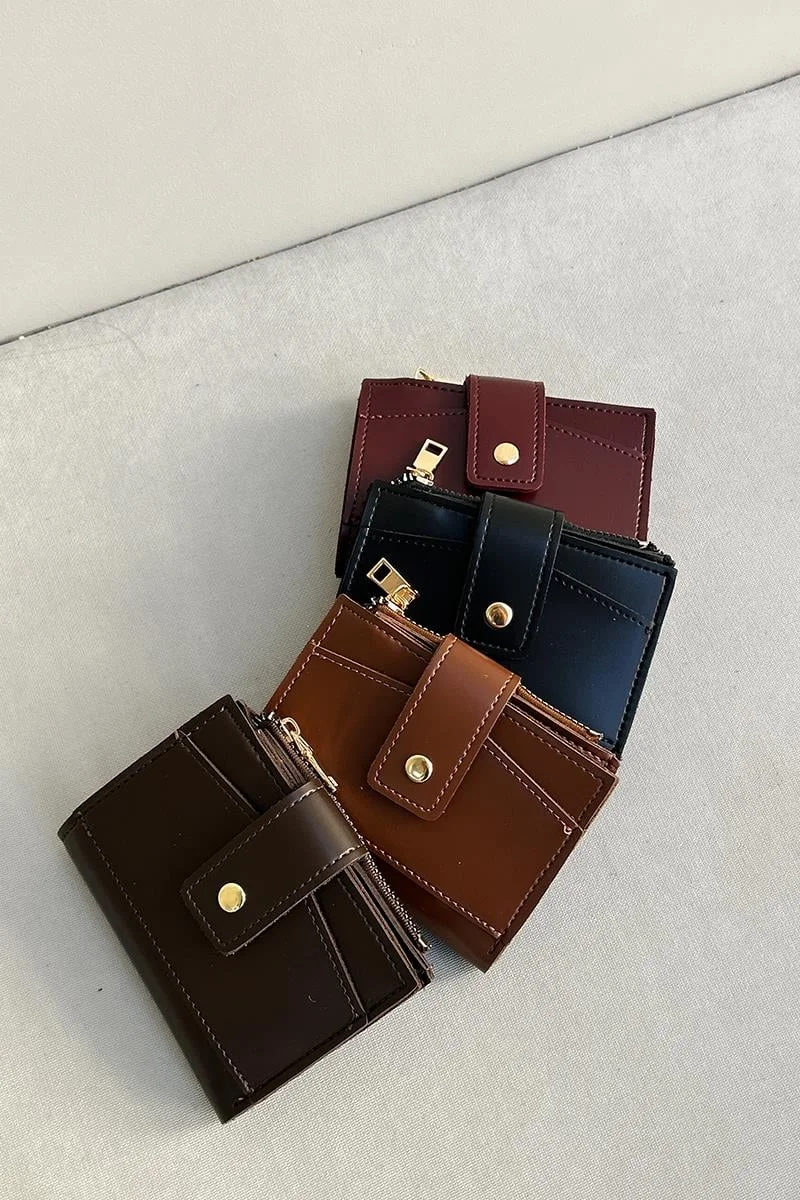 Faux leather wallet for women in burgundy