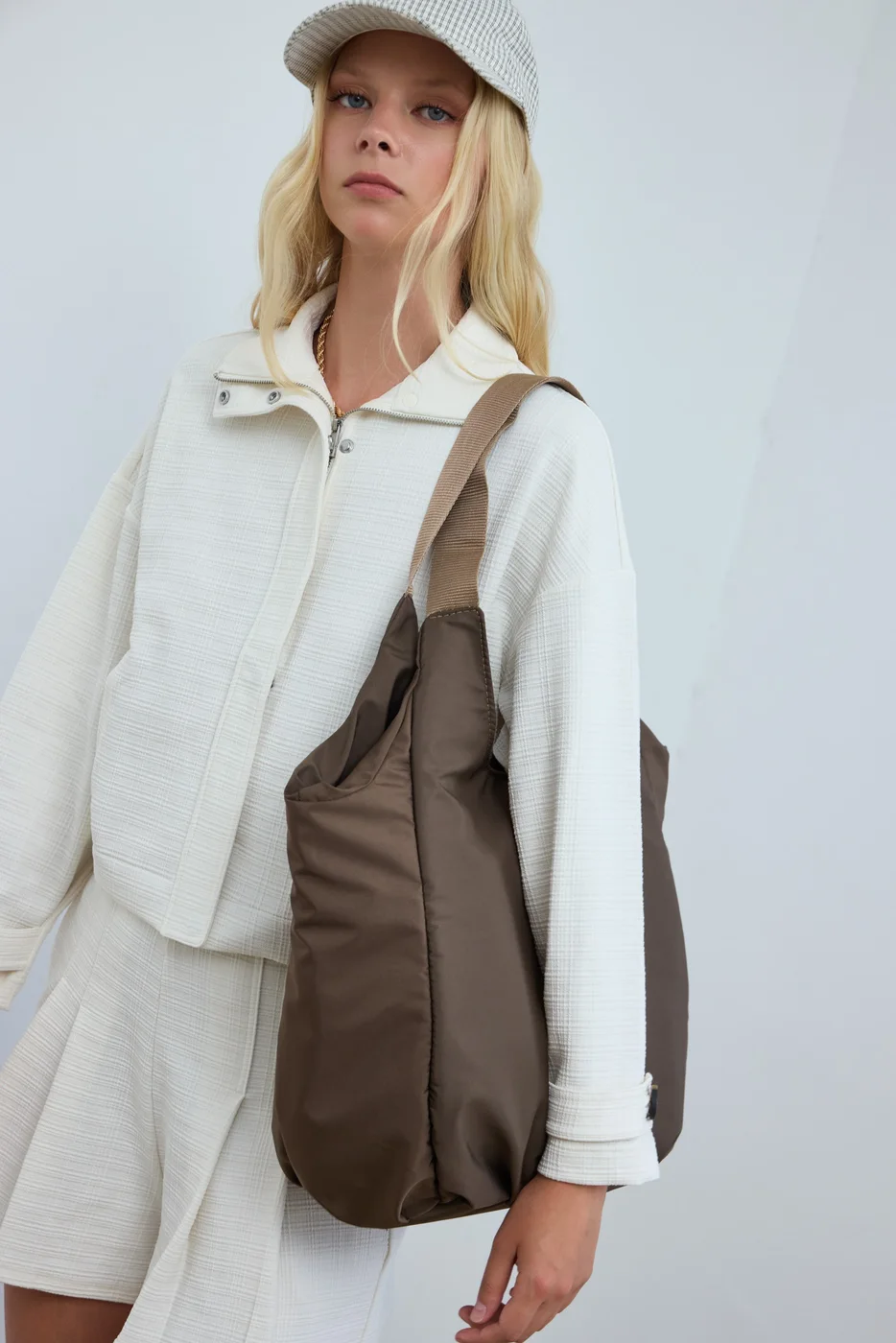 laptop crossbody bag in dark brown