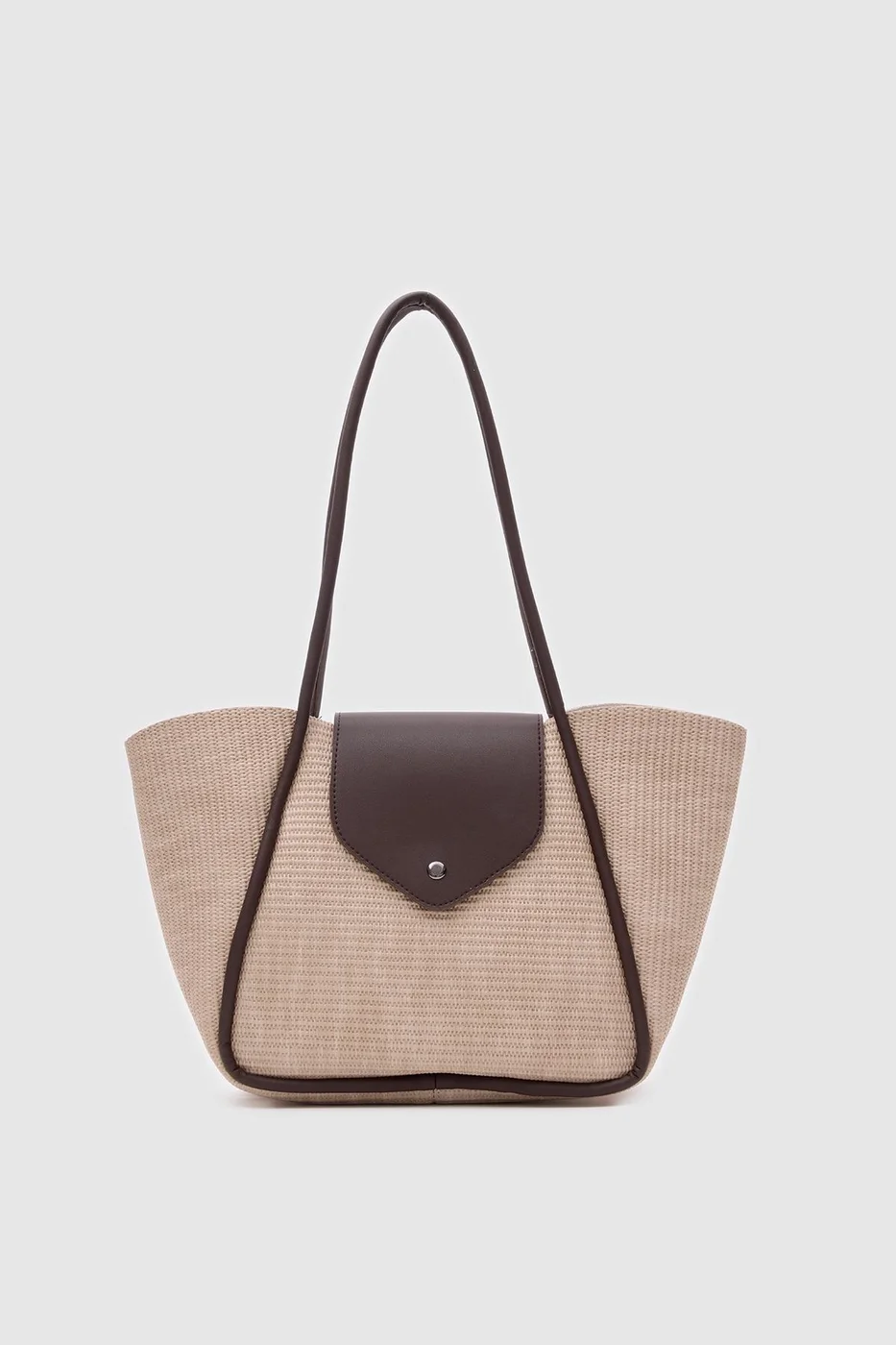 straw shoulder bag in beige