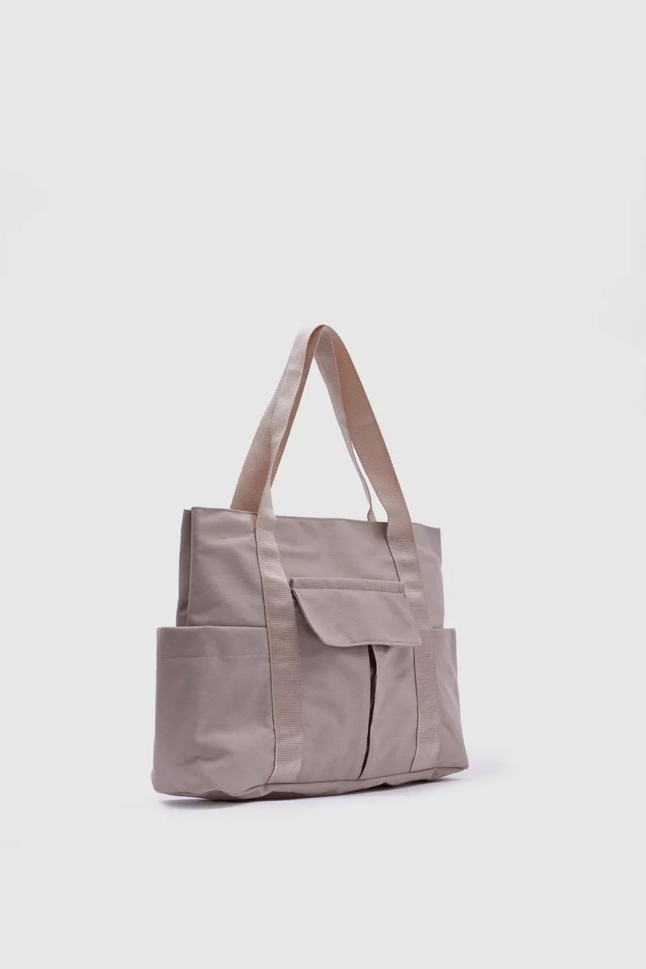 canvas shoulder bag for everyday use in cream