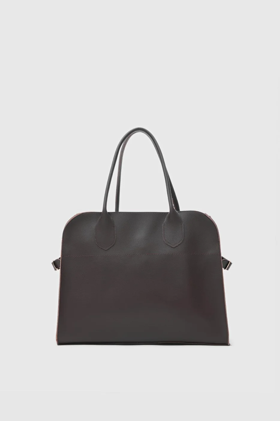 faux leather shoulder bag in dark brown