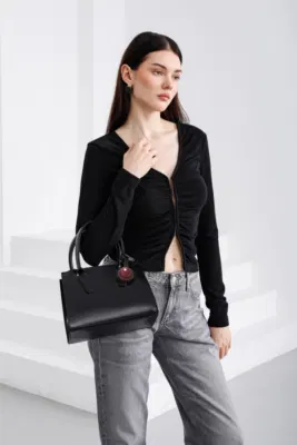 Faux leather crossbody bag in black