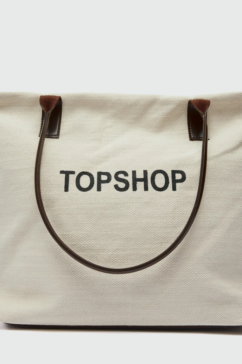 canvas shoulder bag in brown