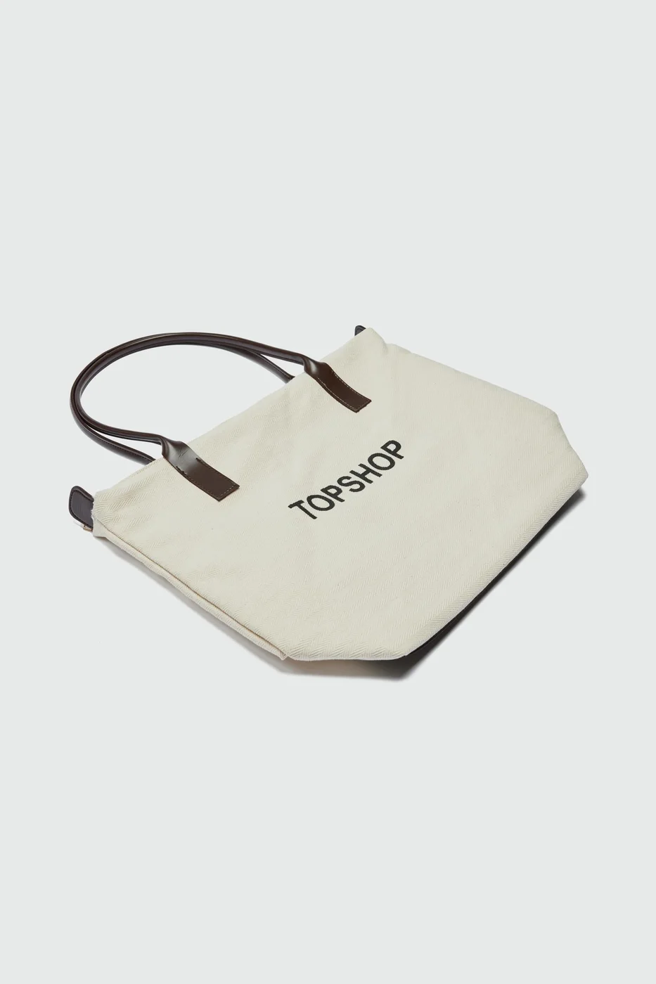canvas shoulder bag in brown