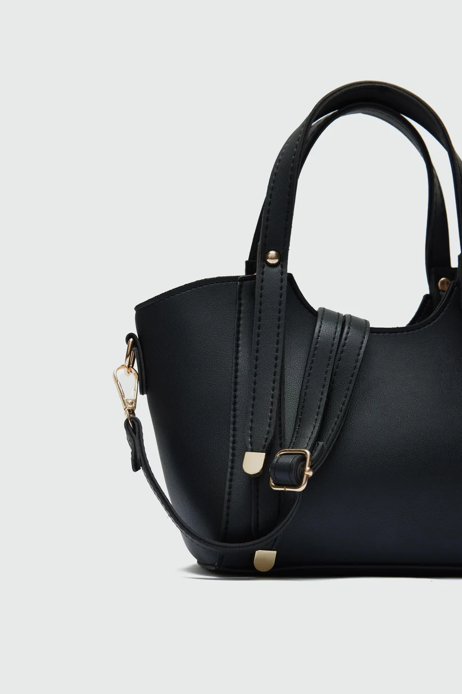 faux leather crossbody bag in black