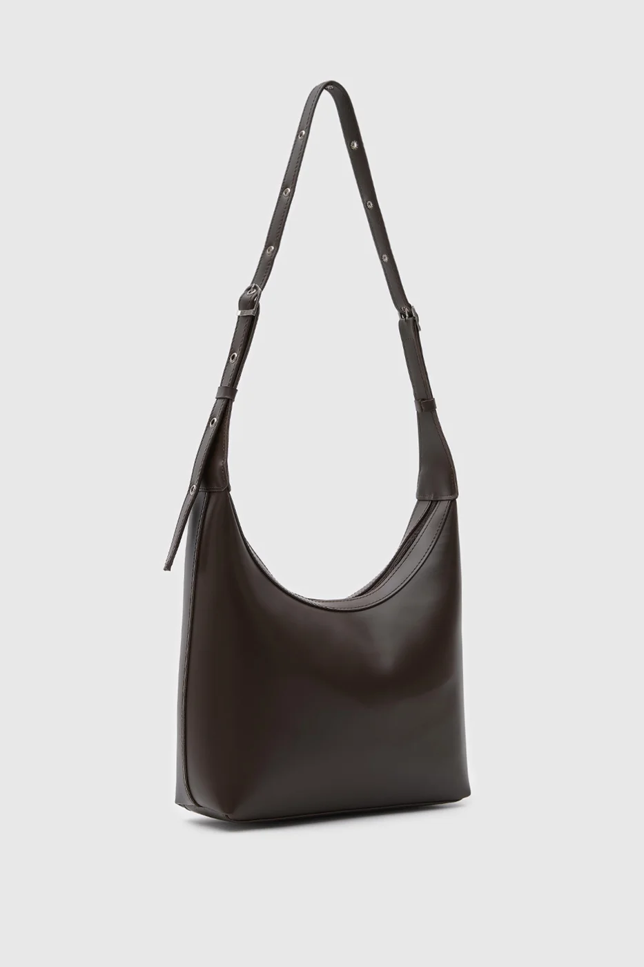 faux leather shoulder bag in dark brown