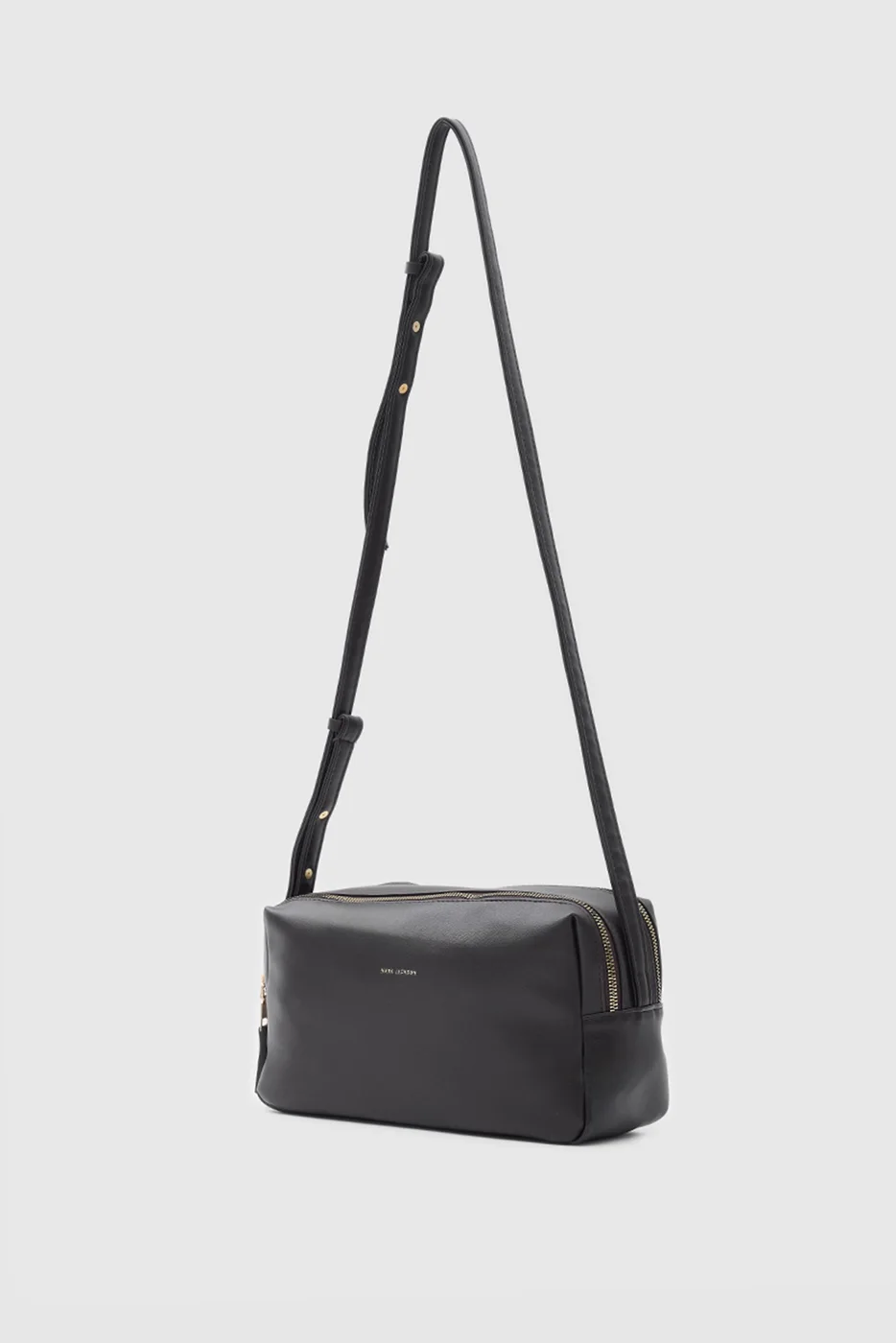 faux leather shoulder bag in dark brown