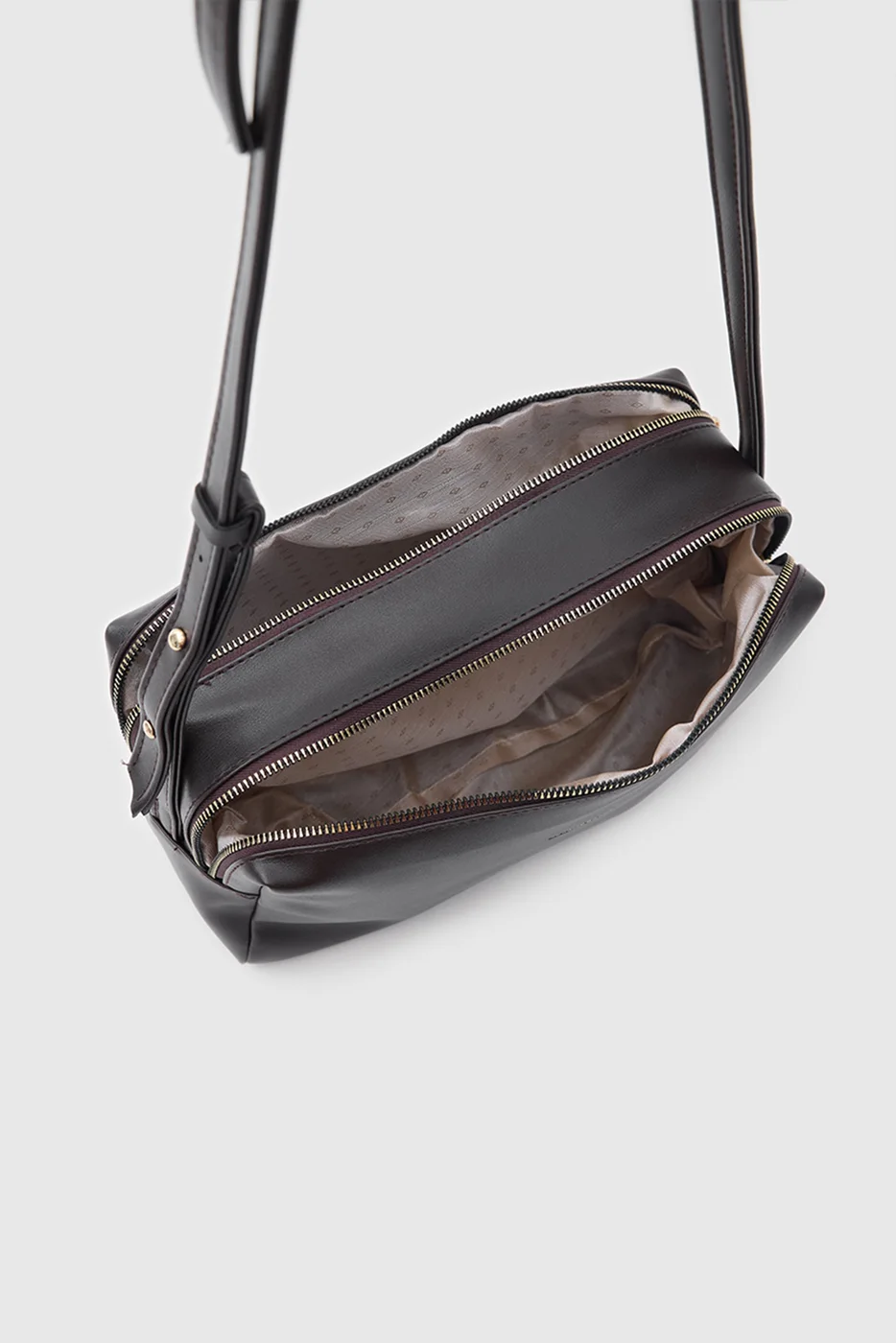 faux leather shoulder bag in dark brown