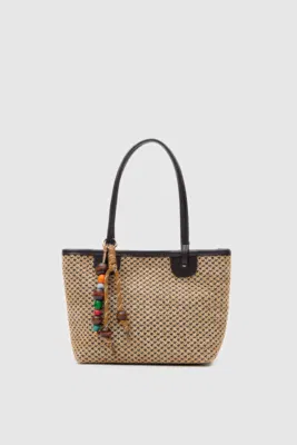 straw shoulder bag in brown
