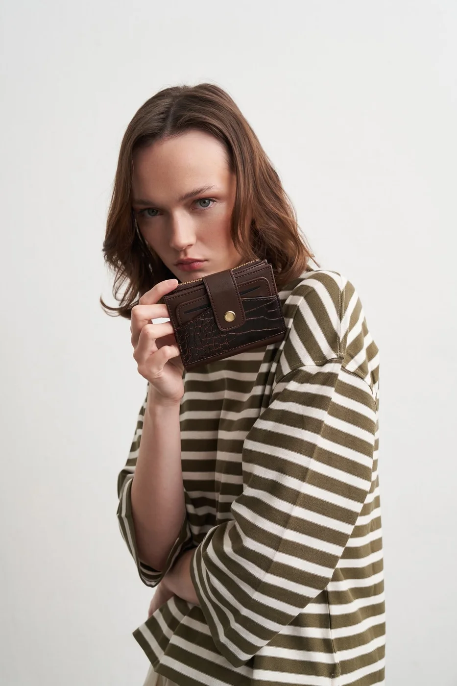 Crocodile print card holder in dark brown