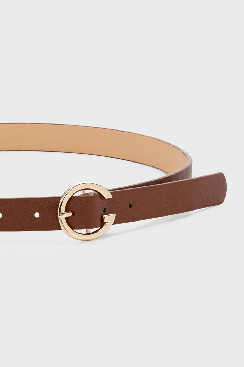 Faux leather belt with round buckle in brown