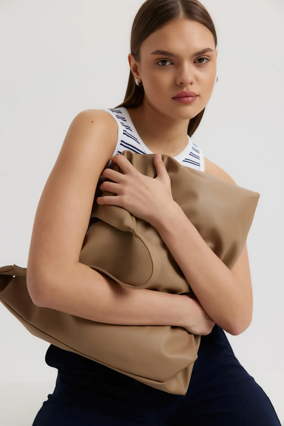 Stylish shoulder bag for women Stylish shoulder bag for women in beige