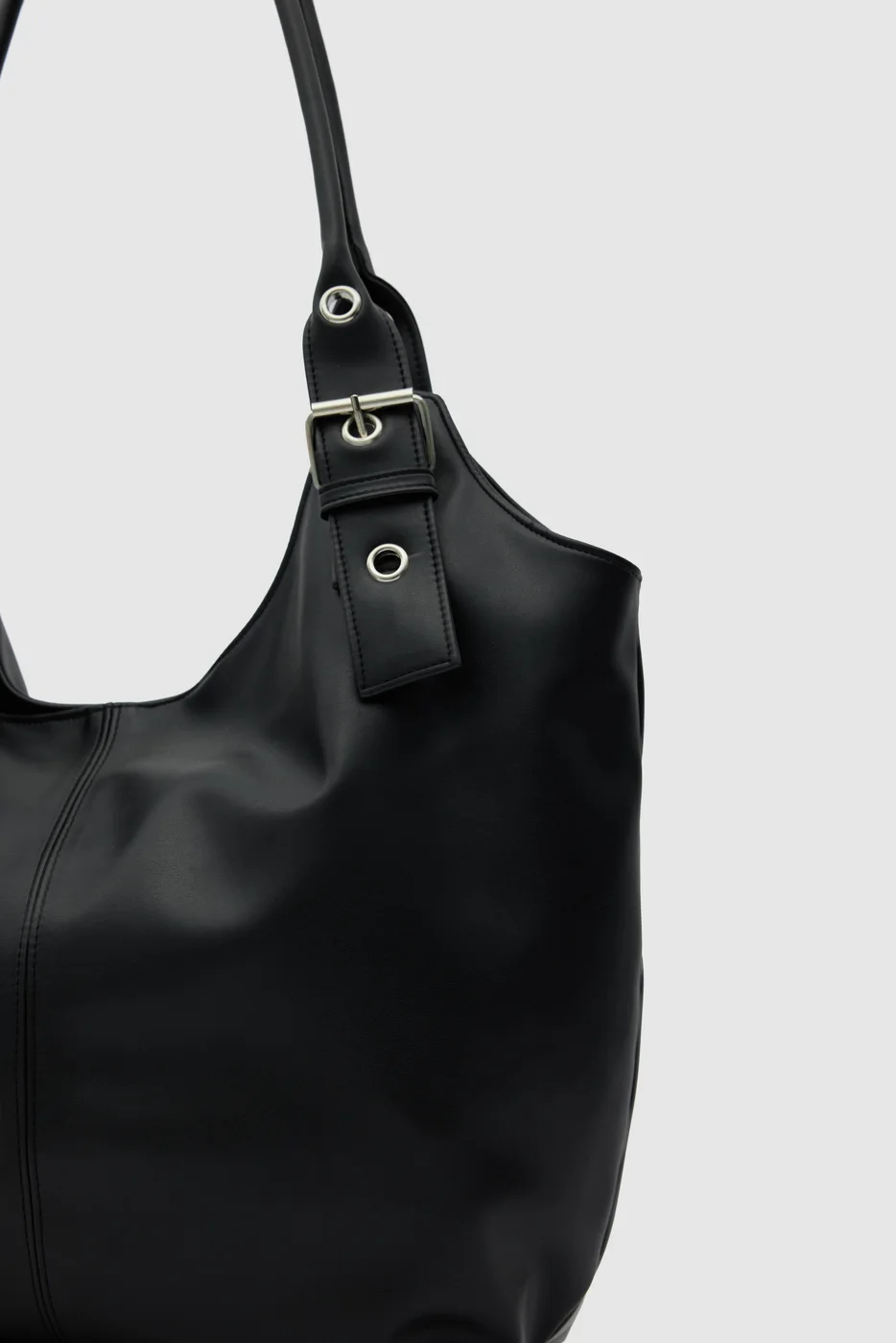 faux leather shoulder bag in black