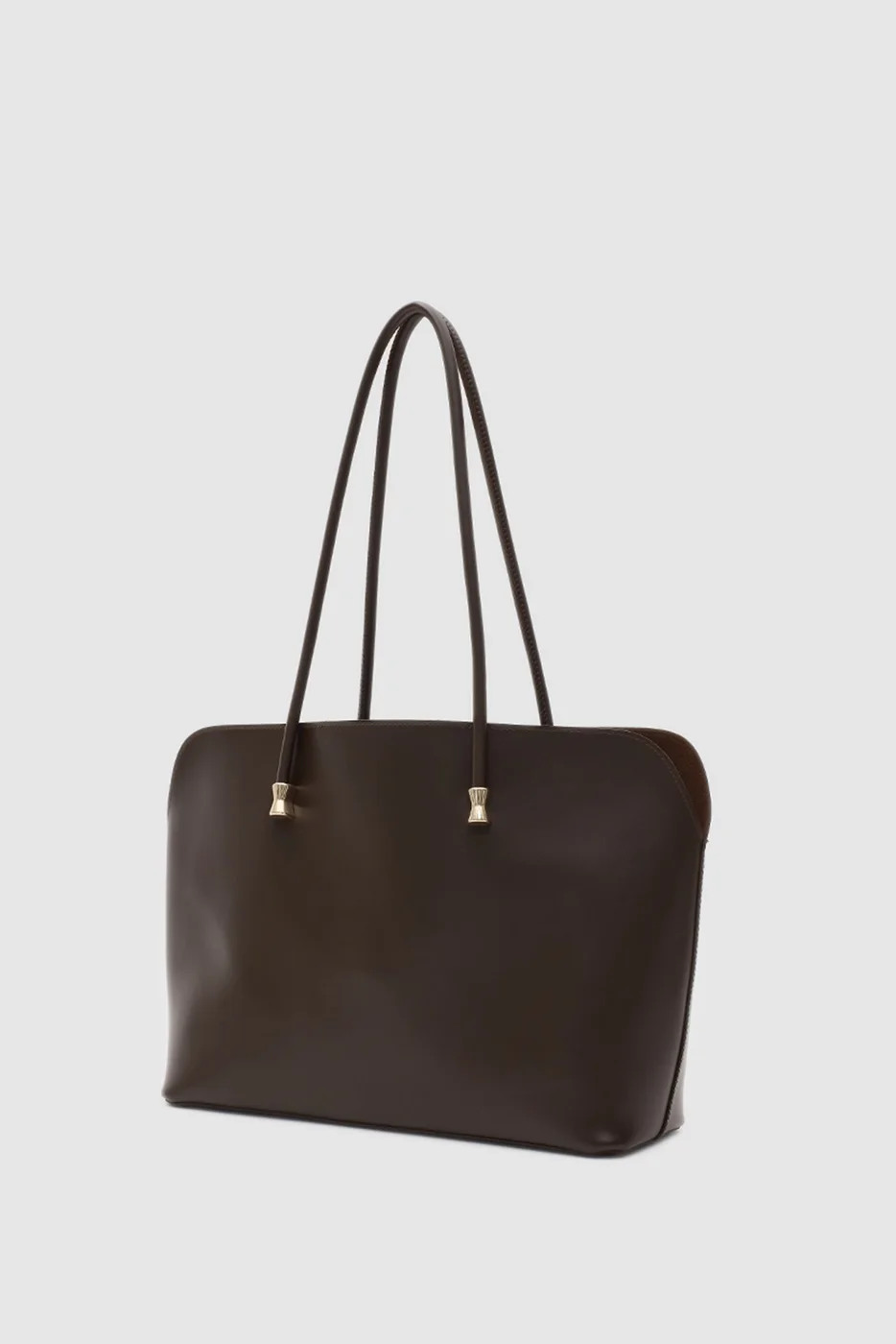 faux leather shoulder bag with makeup pouch in brown