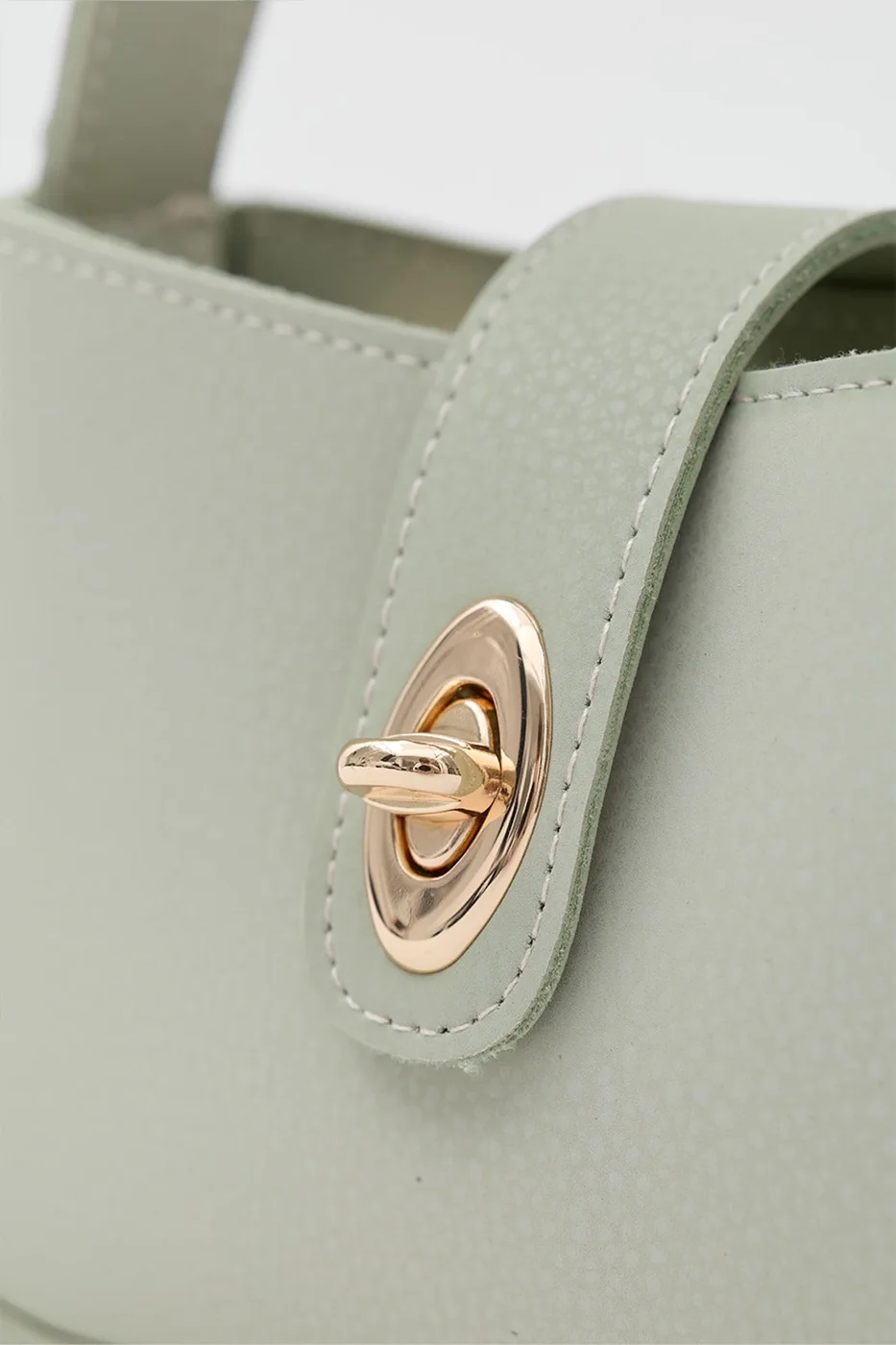 Faux leather crossbody bag in mint