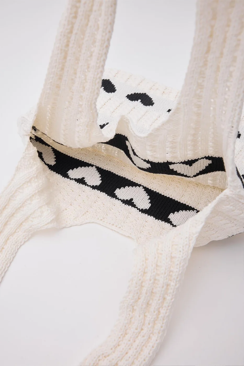 Knit Shoulder Bag for casual outings Knit Shoulder Bag for casual outings