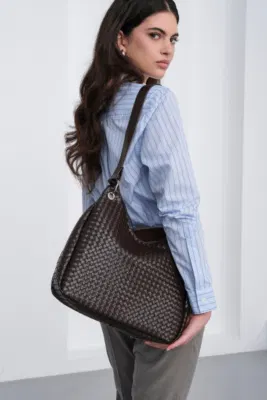 faux leather shoulder bag in brown