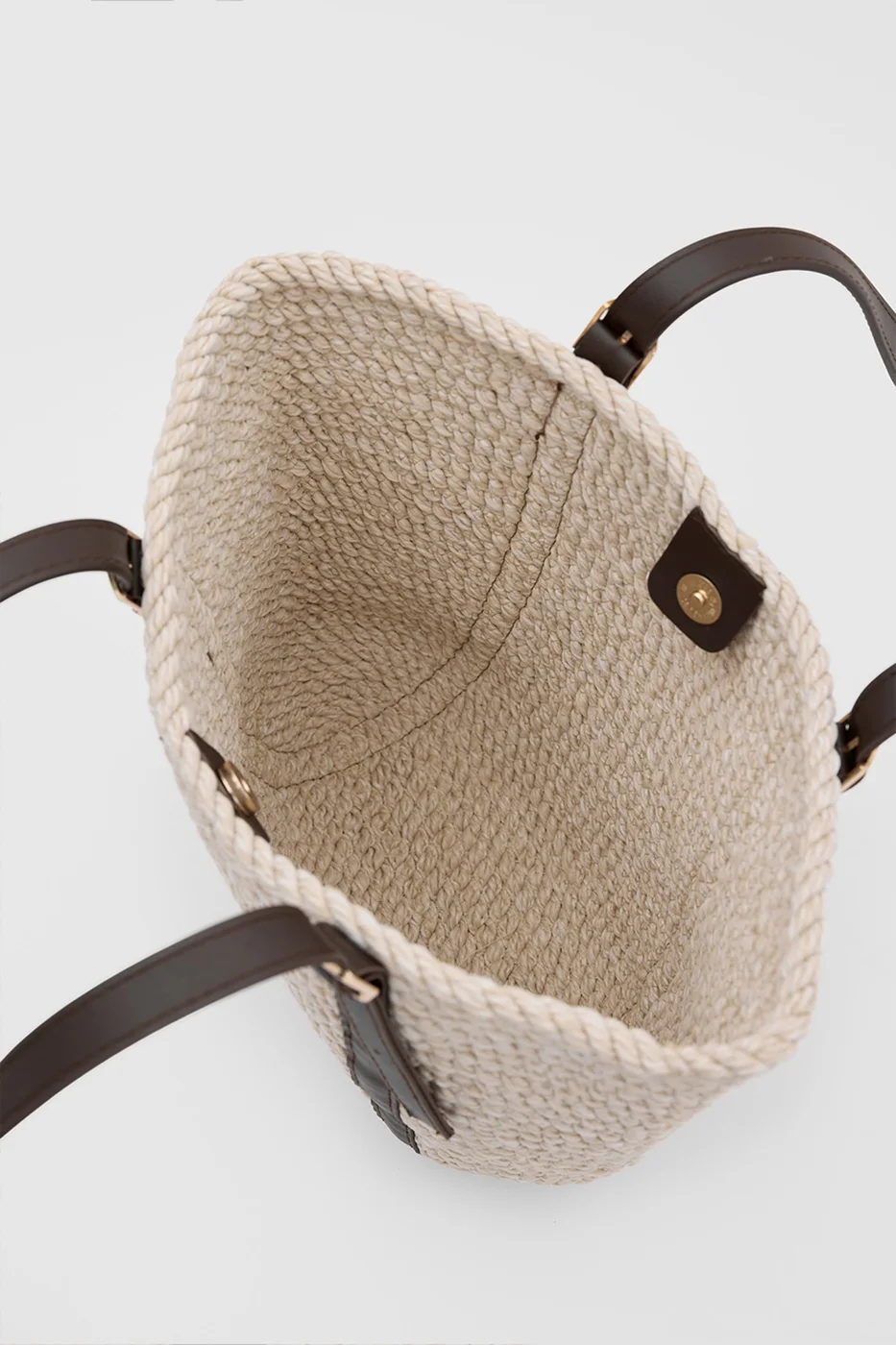 Woven shoulder bag for everyday use in cream