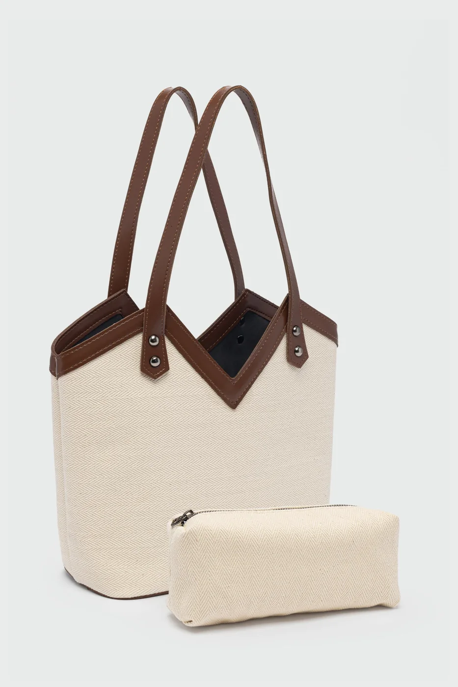 canvas shoulder bag for everyday use