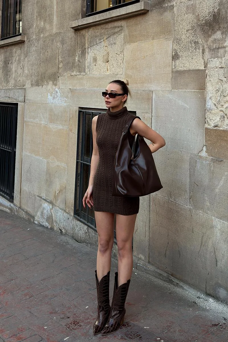 Faux leather shoulder bag Faux leather shoulder bag in dark brown