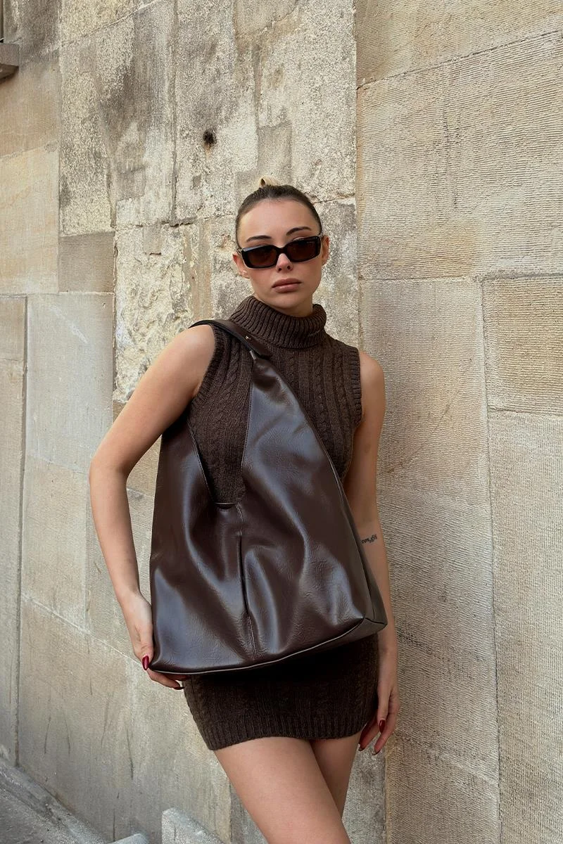 Faux leather shoulder bag Faux leather shoulder bag in dark brown
